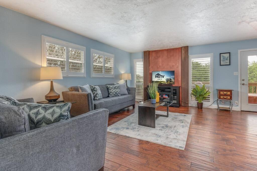 Cozy 3Br/2Bath Vacation House At Lake Travis Lago Vista エクステリア 写真
